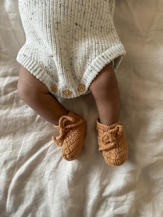 Crocheted Newborn booties: Clay