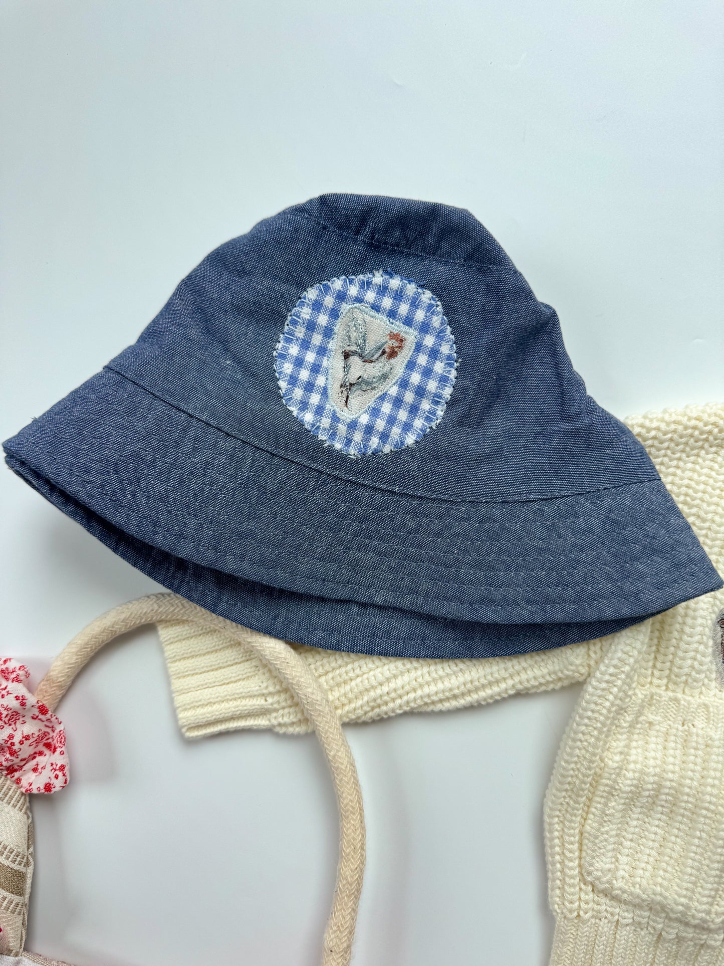 Blue Chicken sun hat 3-6Y
