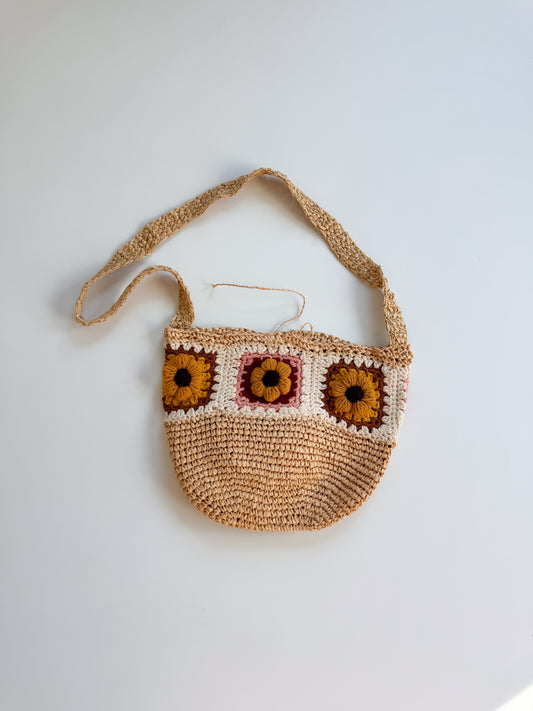 Puff flower Straw Bag